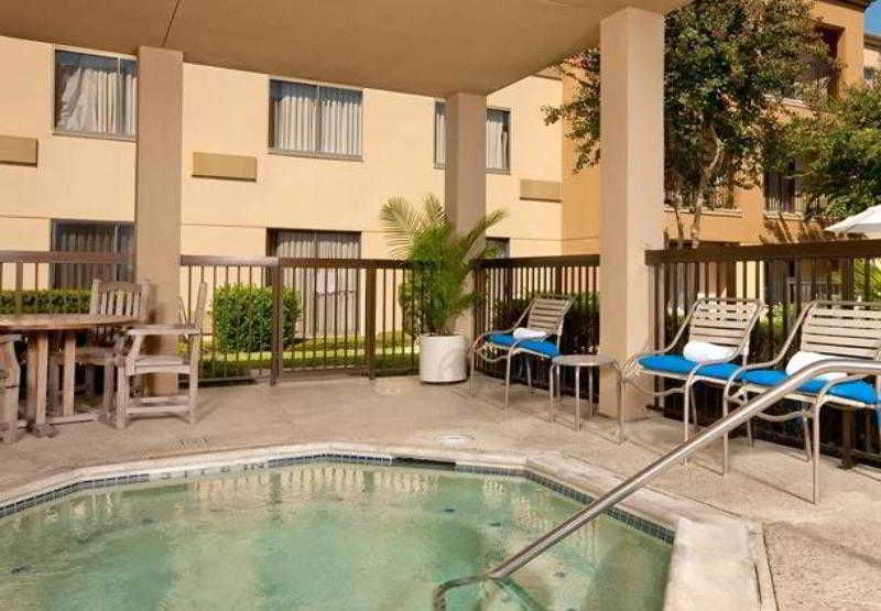 Courtyard By Marriott Houston Hobby Airport Ξενοδοχείο Εξωτερικό φωτογραφία